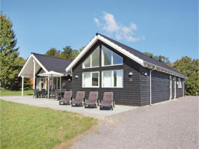 Seven-Bedroom Holiday home Tranekær with a room Hot Tub 03